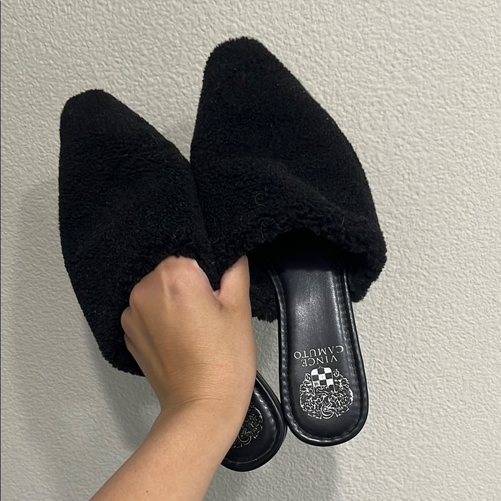 Vince Camuto Black Slippers with Minimalist Design